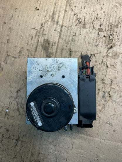 2006 - 2007 Mercedes C280 ABS Anti Lock Brake Pump Module T7549 DG5