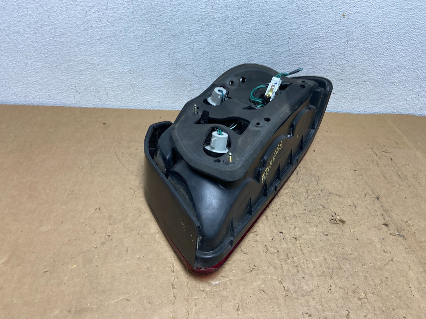 1997 - 2000 Chrysler Sebring Coupe Left Driver LH Side Tail Light AD0666 DG4