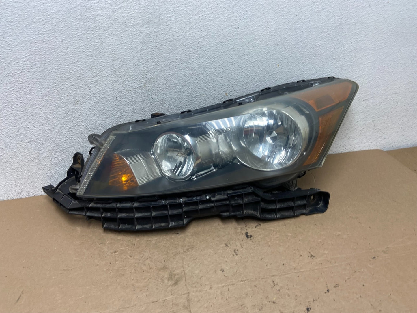 2008 to 2012 Honda Accord Sedan Headlight Left Driver Lh Side AF5008 DW0