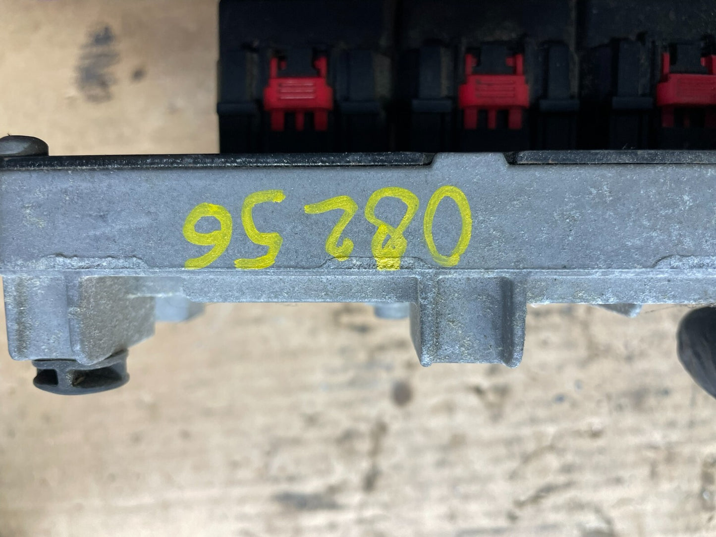 2008 2009 2010 Dodge Charger Chrysler 300 Engine Control P68054113ac O8256 DG3