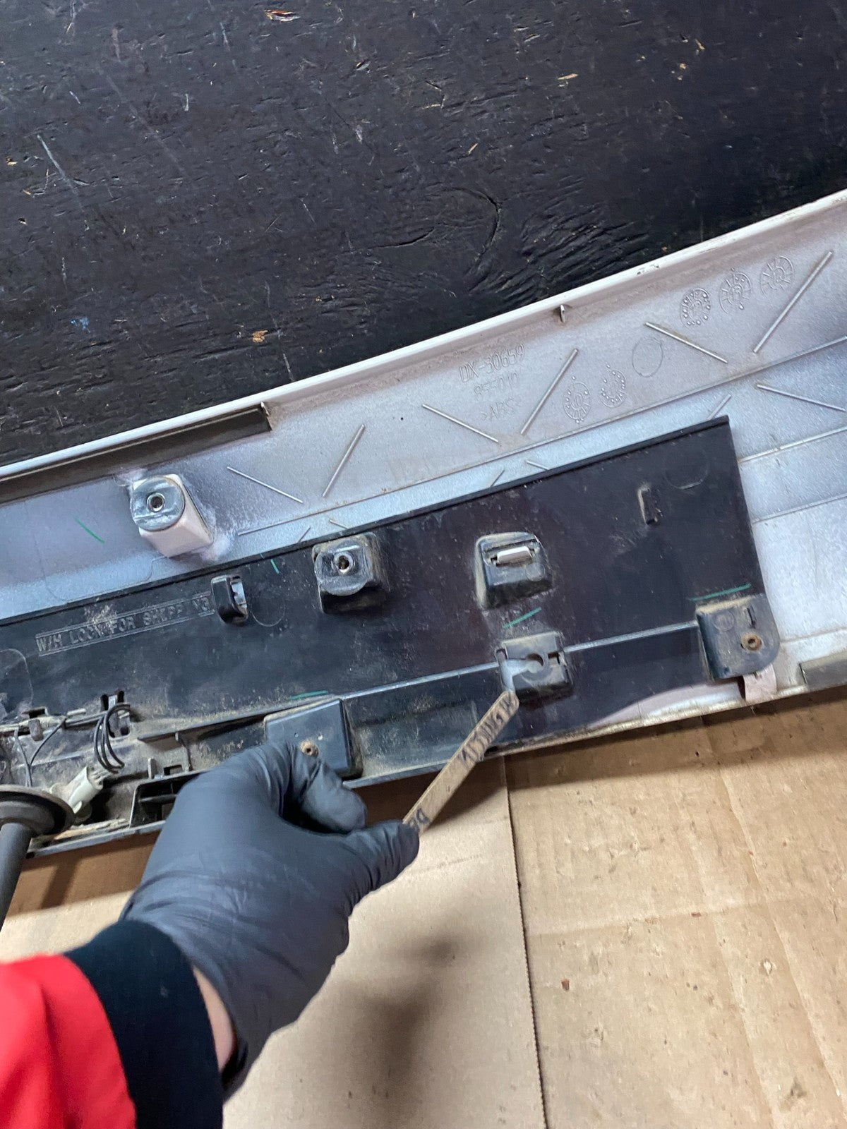 2011-2018 Dodge Grand Caravan Rear Tail Gate Trim Molding Panel OEM u7453 DG15