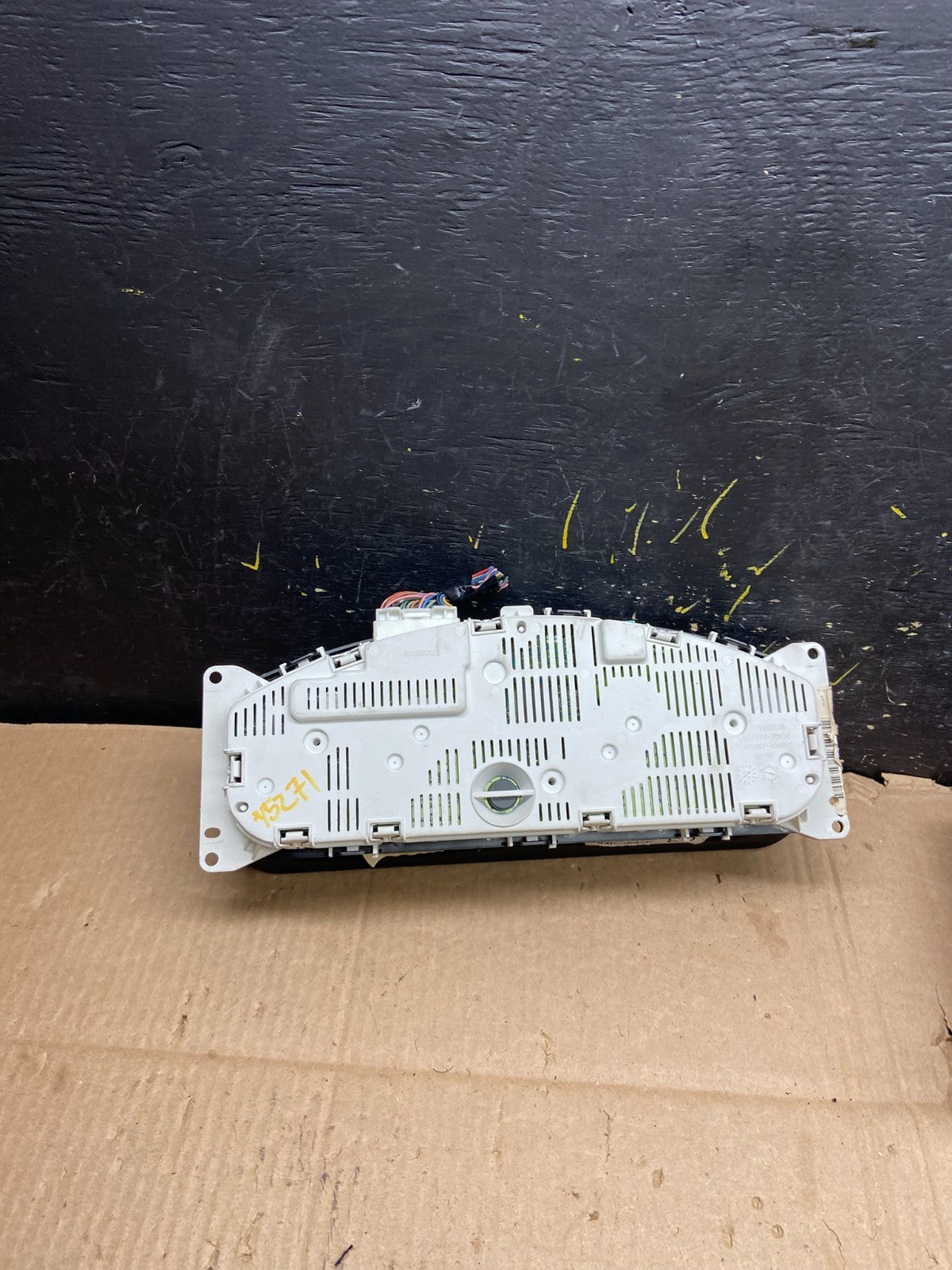 2005 Nissan Xterra Frontier Speedometer Cluster Gauge OEM y5271 DG4