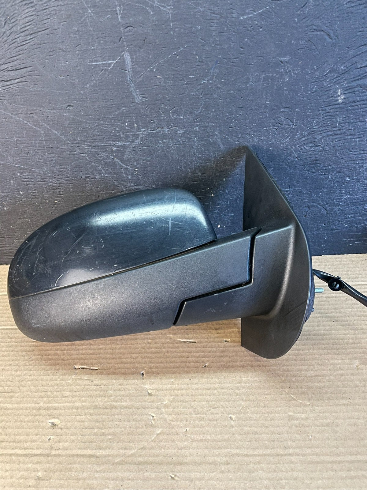 2007 to 2008 Gmc Yukon Right Passenger Turn Signal View Door Mirror AE8639 DW0