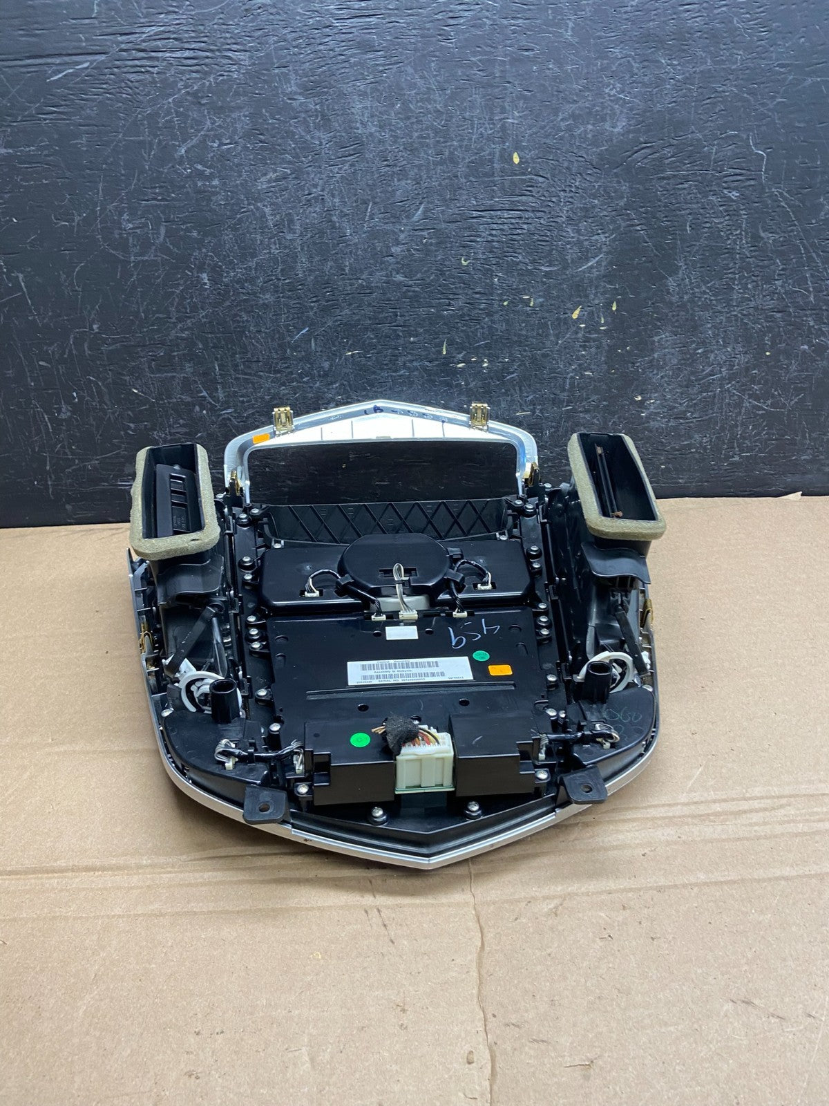2010 2011 Cadillac SRX A/C Heater Radio Climate Control Panel Bezel OE AF1847 DG3