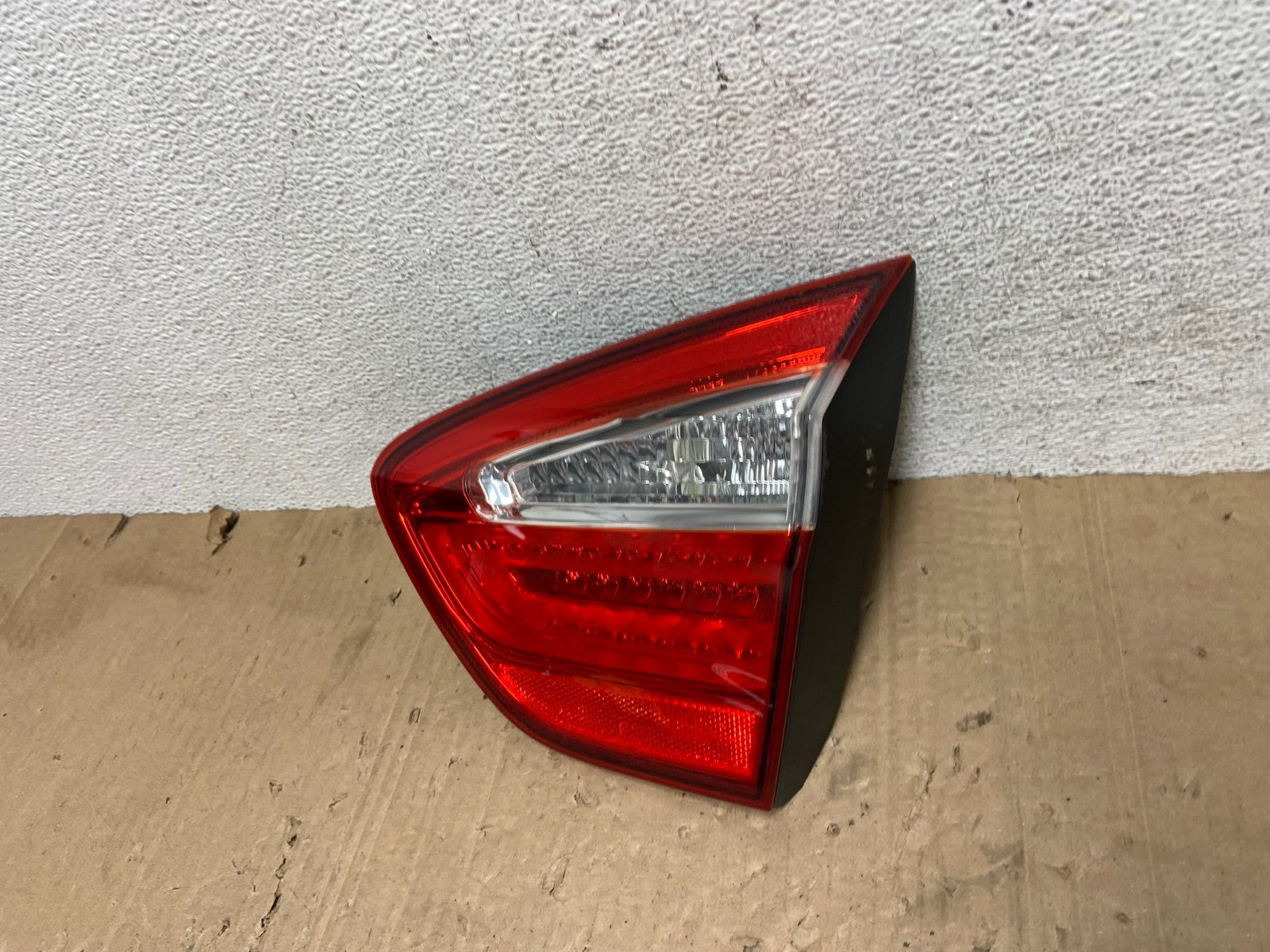 2012 to 2017 Kia Rio Sedan Right Passenger Inner LED Tail Light ae9364 DG1