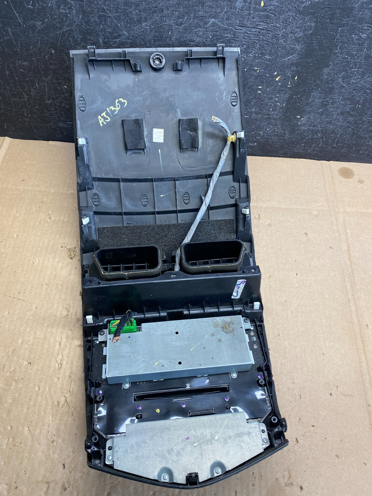 2003 to 2007 Honda Accord Radio CD Player Climate Control Switch aj1363 DG5