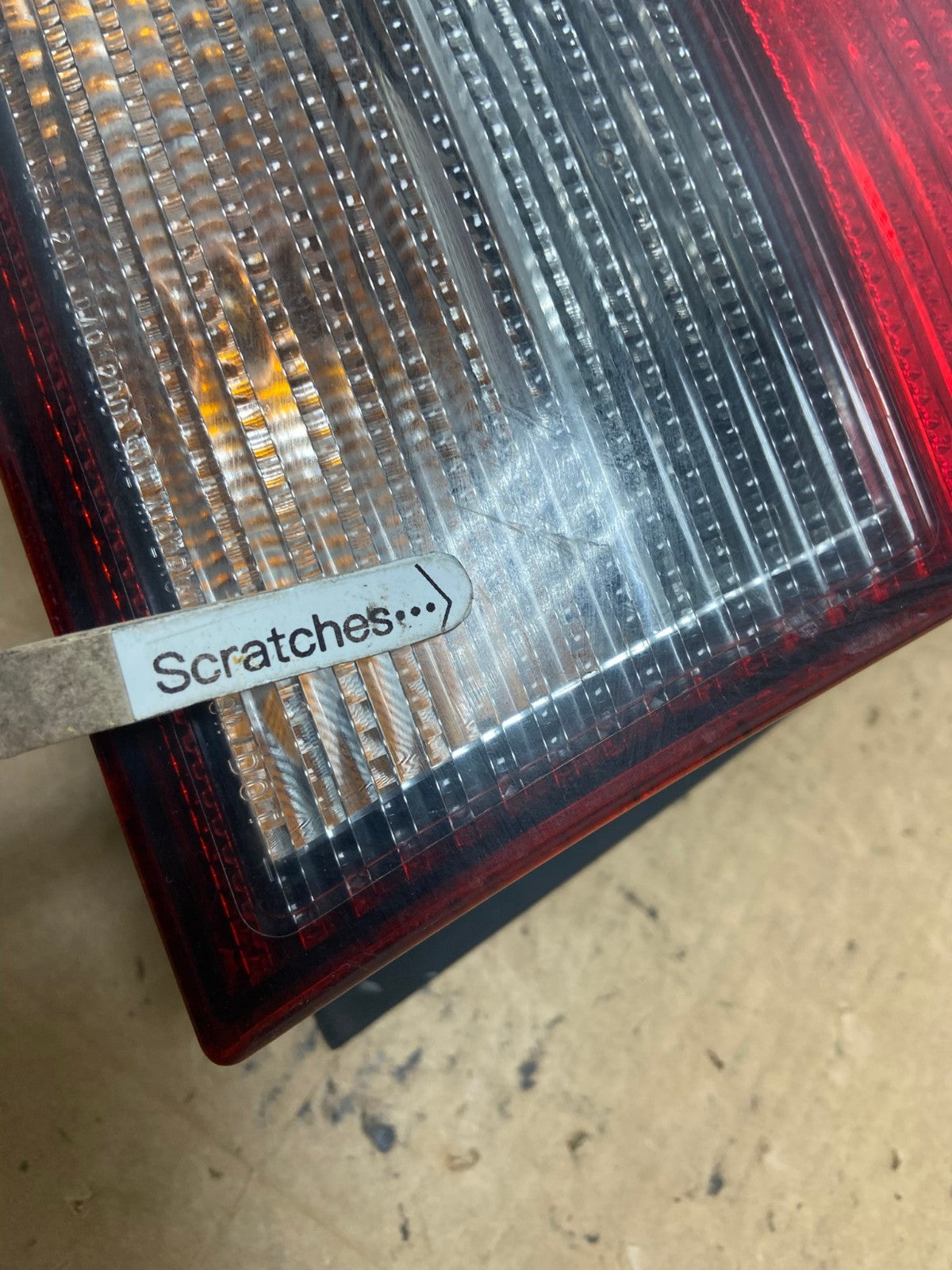 2006-2010 Mitsubishi Endeavor Left Driver Lh Tail Light AD5147 LK3