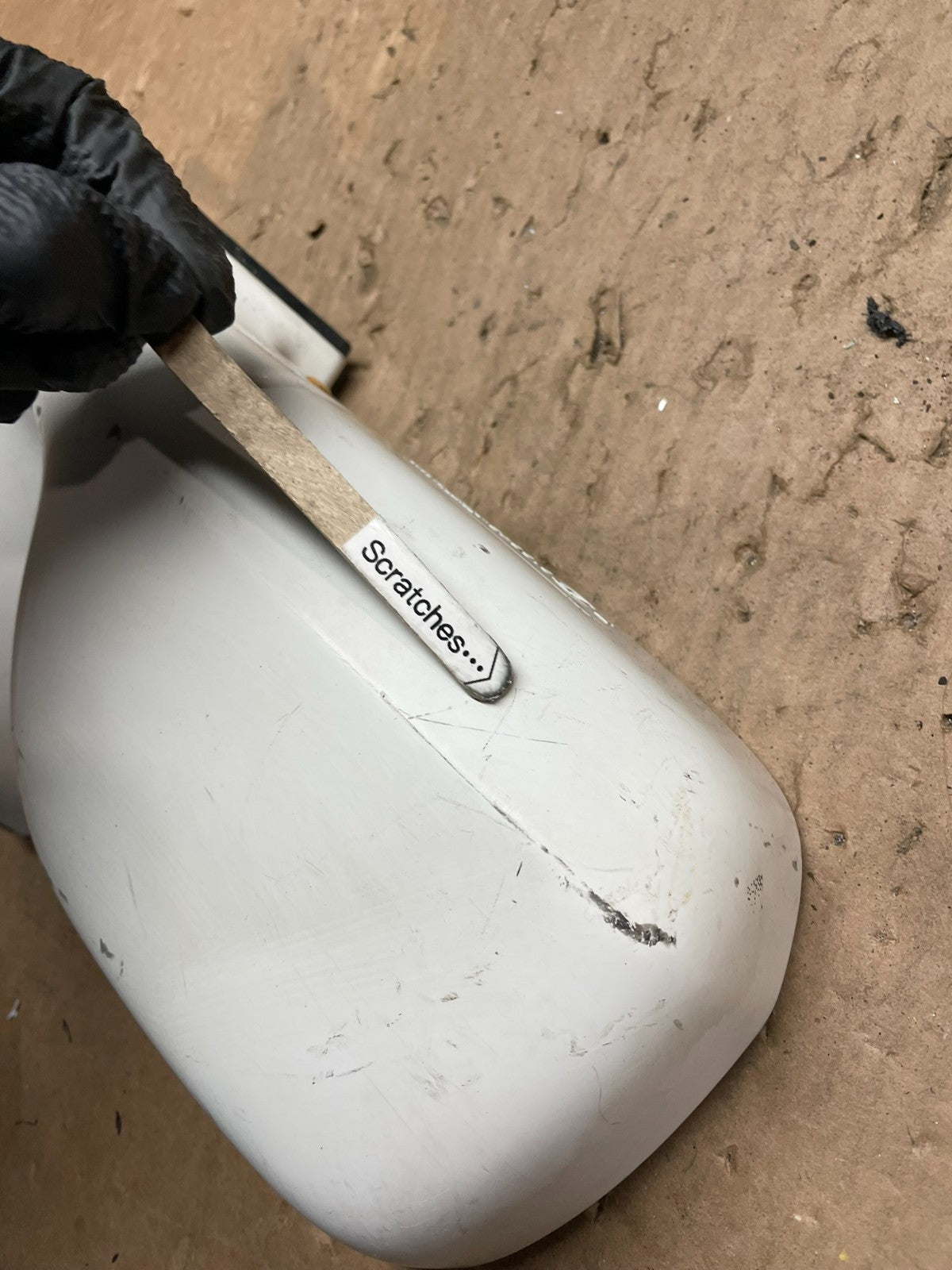 2004 to 2006 Scion XB Right Passenger Side View Door Mirror Z3520 MS9