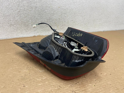 2001 2002 2003 Toyota Highlander Right Passenger RH Tail Light AG9298 LK5