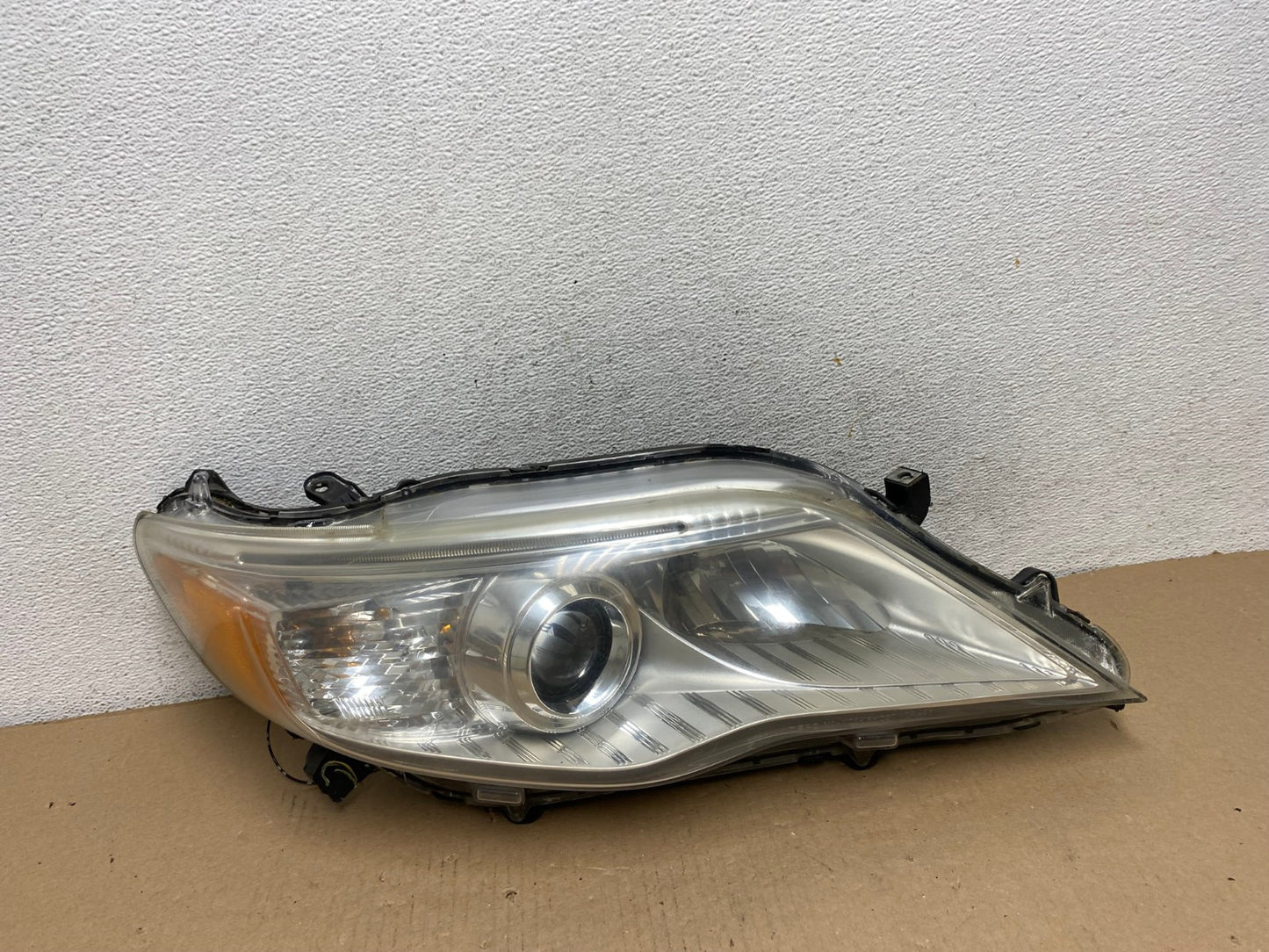 2011-2012 Toyota Avalon Right Passenger RH Halogen Headlight DEPO AF3045 LK0