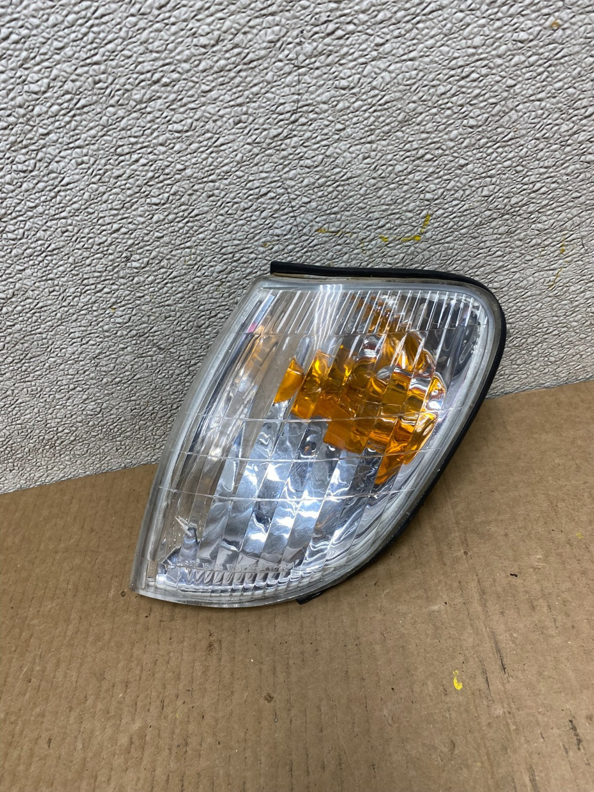 For 1998 to 2000 Lexus LS400Left Driver Cornering Light W3828 PS0