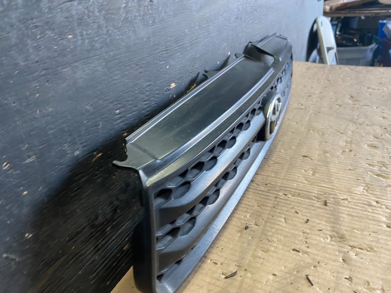 2004 2005 Toyota RAV4 Front Upper Grill Grille OEM R5501 DG2