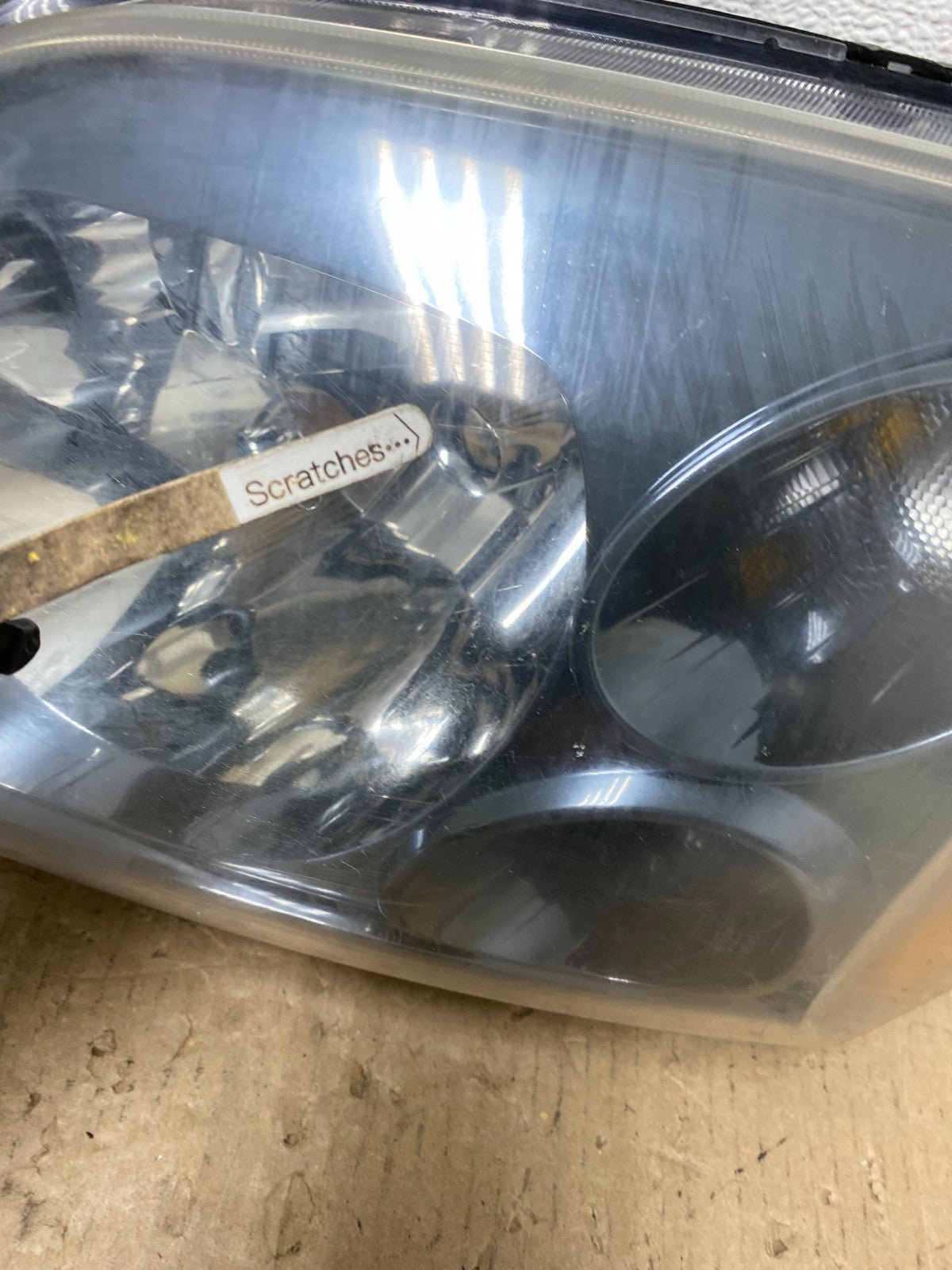 2004 to 2009 Mitsubishi Galant Left+Right Headlights Halogen AF7197 DW4