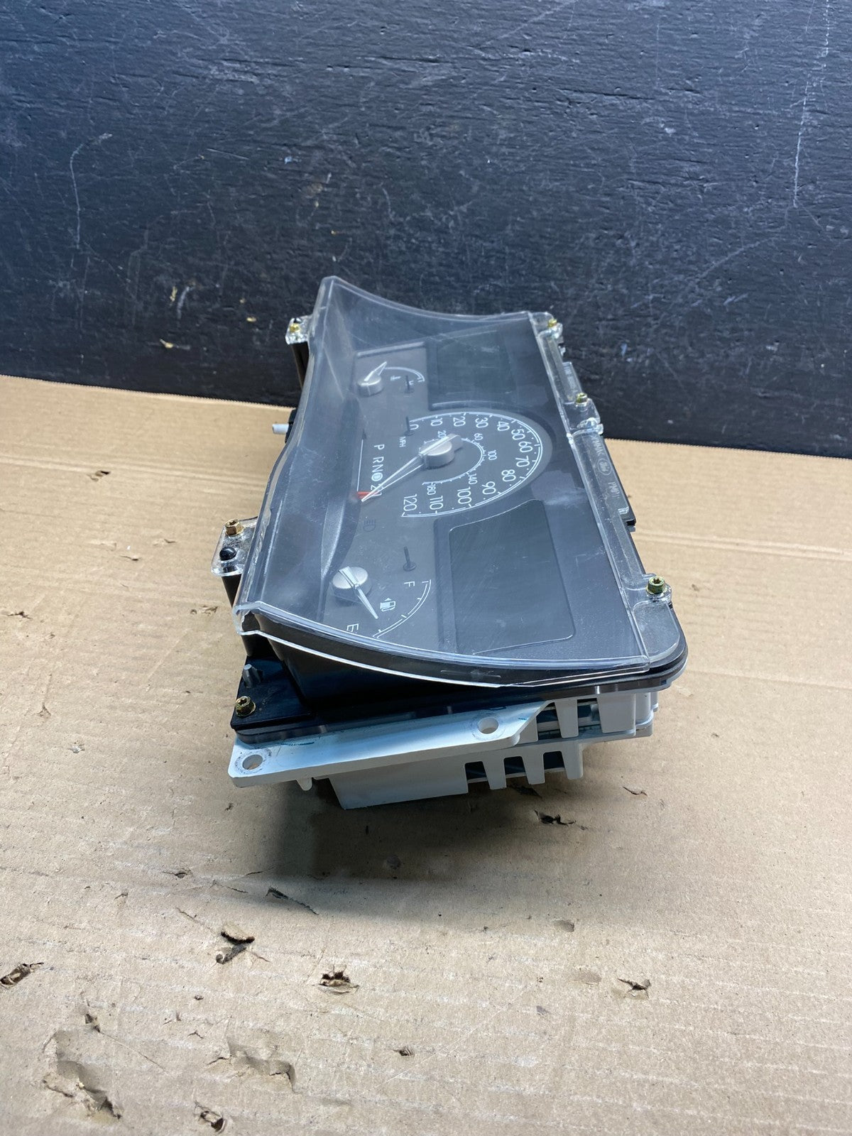1998 to 2002 Lincoln Town Car Speedometer Gauge Cluster ad9529 DG2