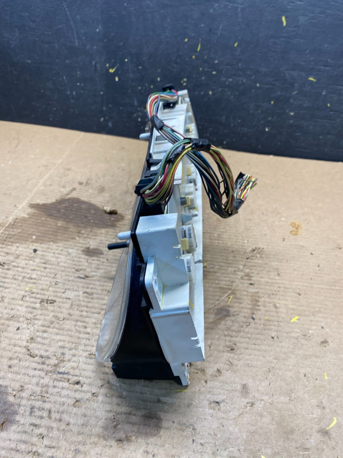 2006 Ford E350 Gauge Speedometer Cluster OEM r2667 DG3