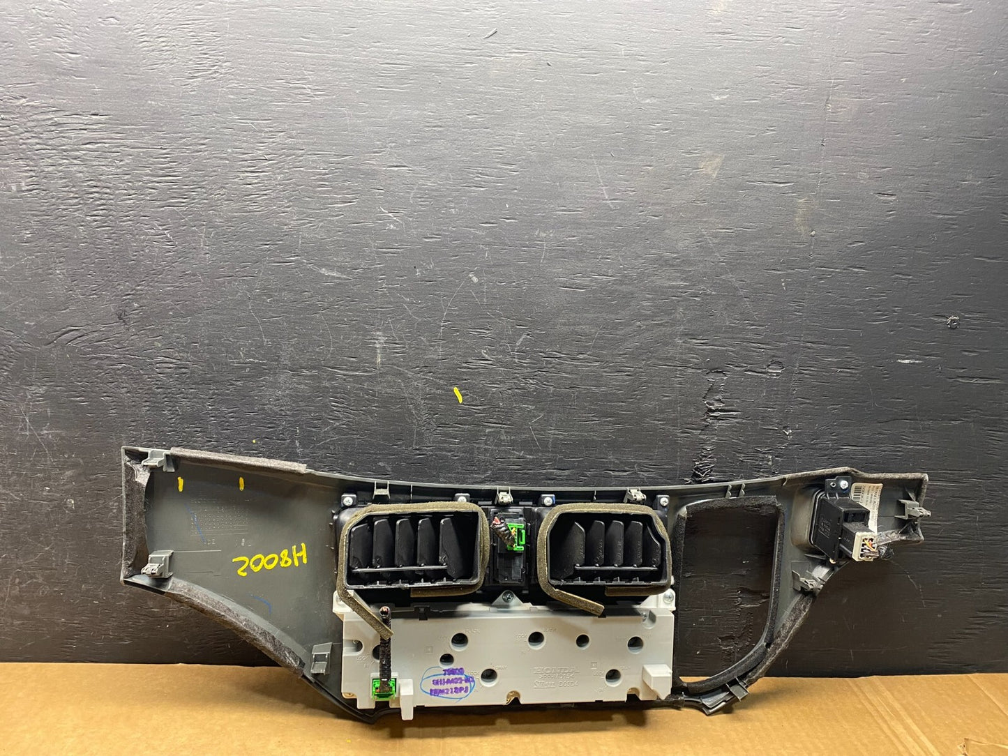 2005 to 2010 Honda Odyssey  Radio Climate Control Dash Trim Bezel H8002 DG16