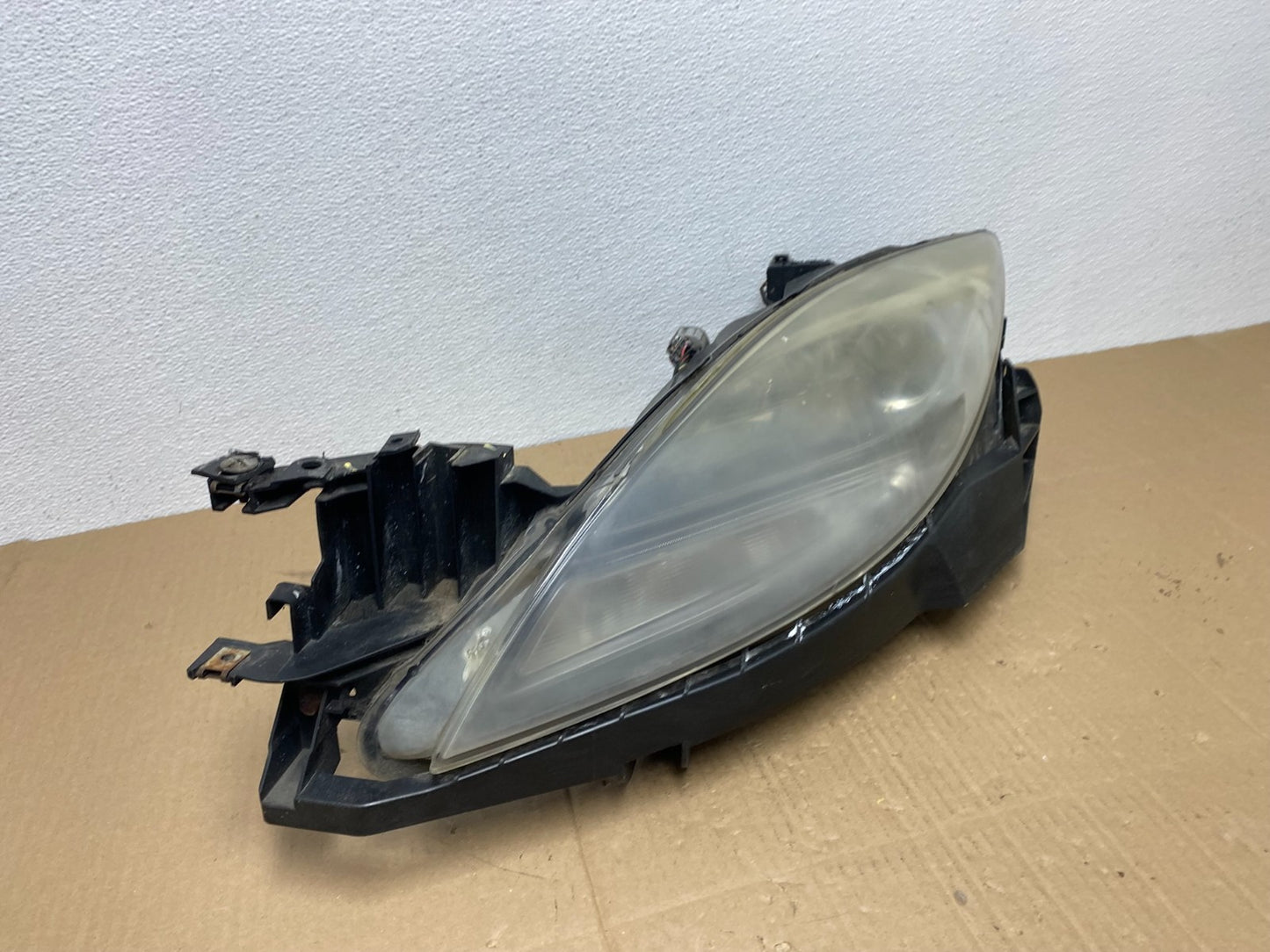 2009 - 2010 Mazda 6 Left Driver LH Side Xenon Headlight AB8178 DW2