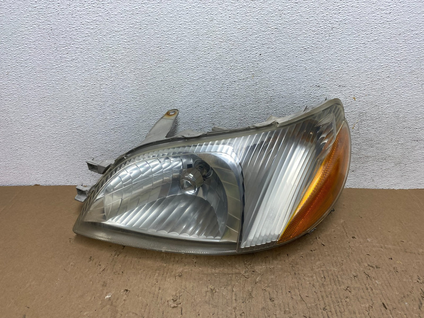 2000 2001 2002 Toyota Echo Left Driver LH Side Headlight AD8812 DW0