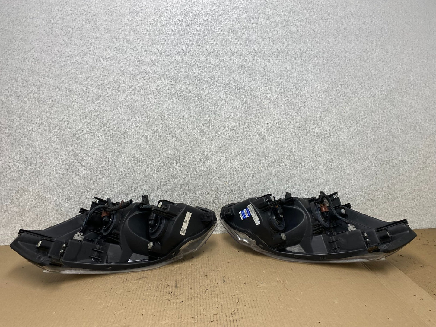 2004 to 2009 Nissan Quest Left+Right Side Black Headlights AE7101 DW5