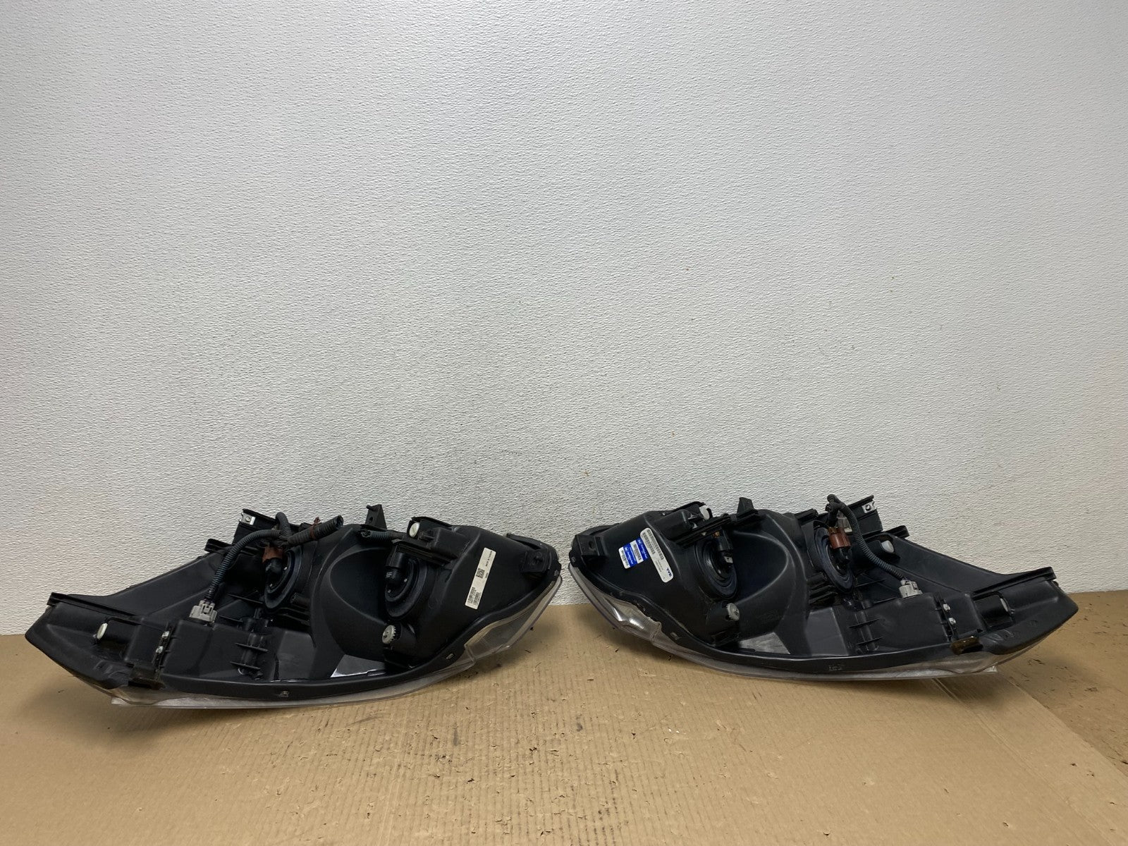 2004 to 2009 Nissan Quest Left+Right Side Black Headlights AE7101 DW5