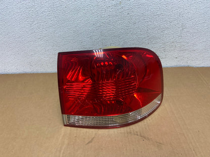 2004-2007 Volkswagen Touareg Right Passenger Side Rh Tail Light AC7466 LK0
