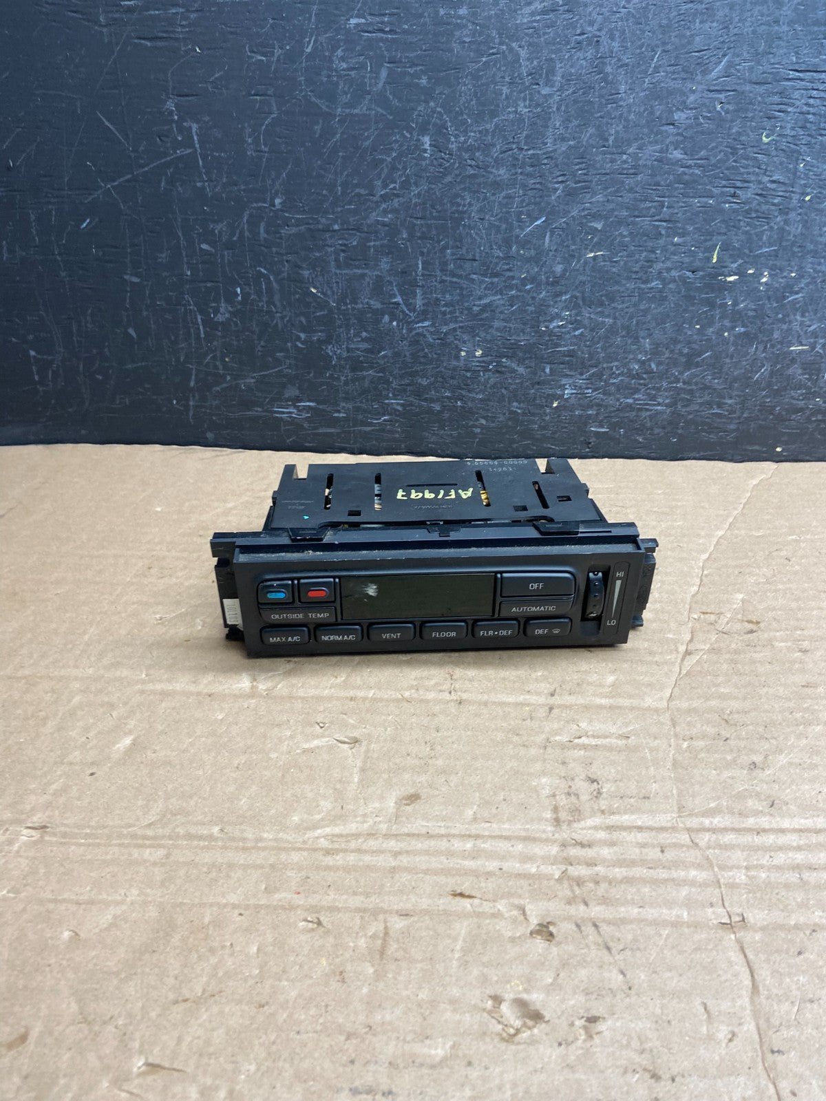 2003 to 2011 Ford Crown Victoria Marquis A/C Heater Climate Control AF1997 DG0