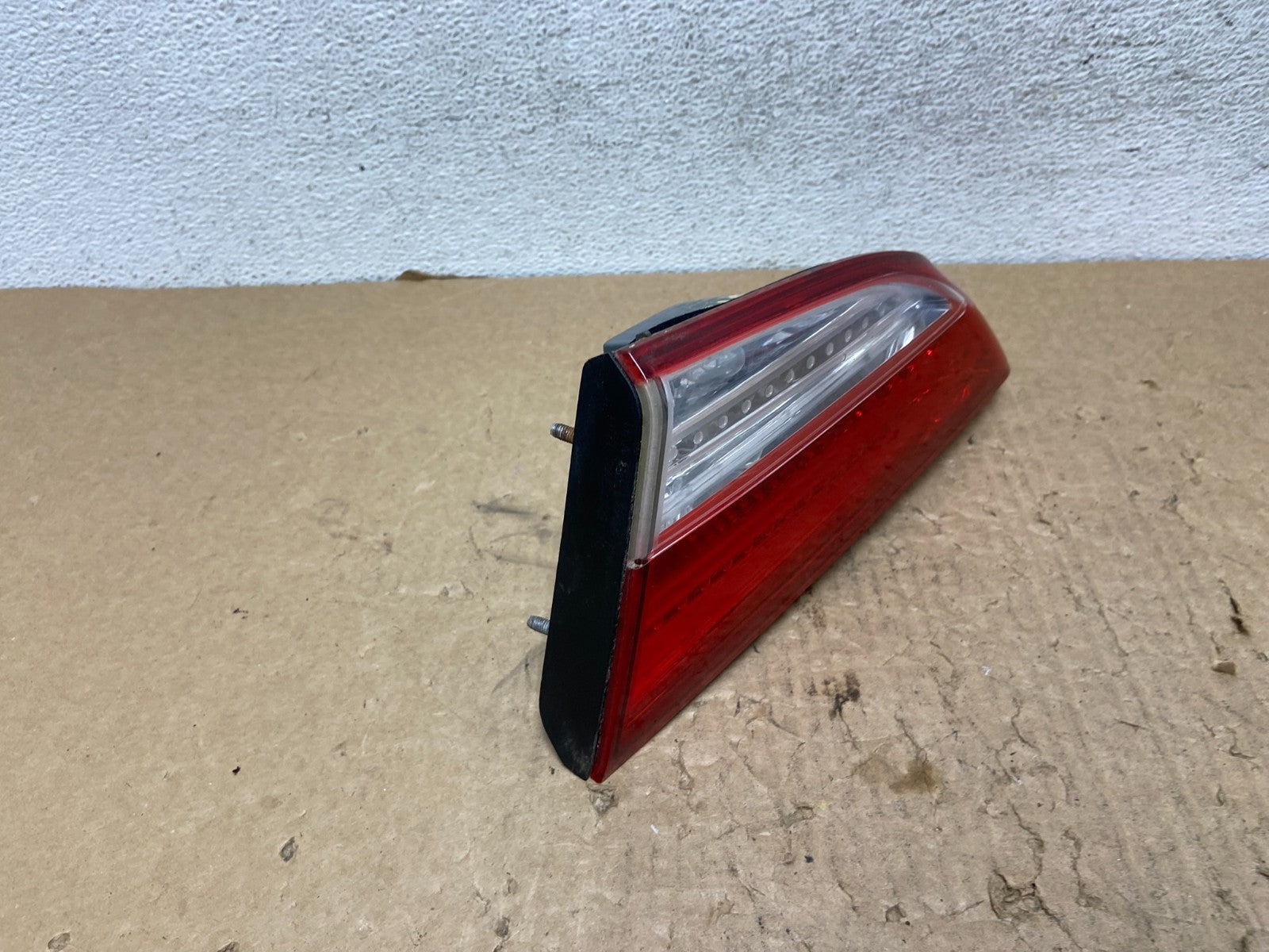 2011 2012 2013 Hyundai Elantra Inner Tail Light Right Passenger AF81592