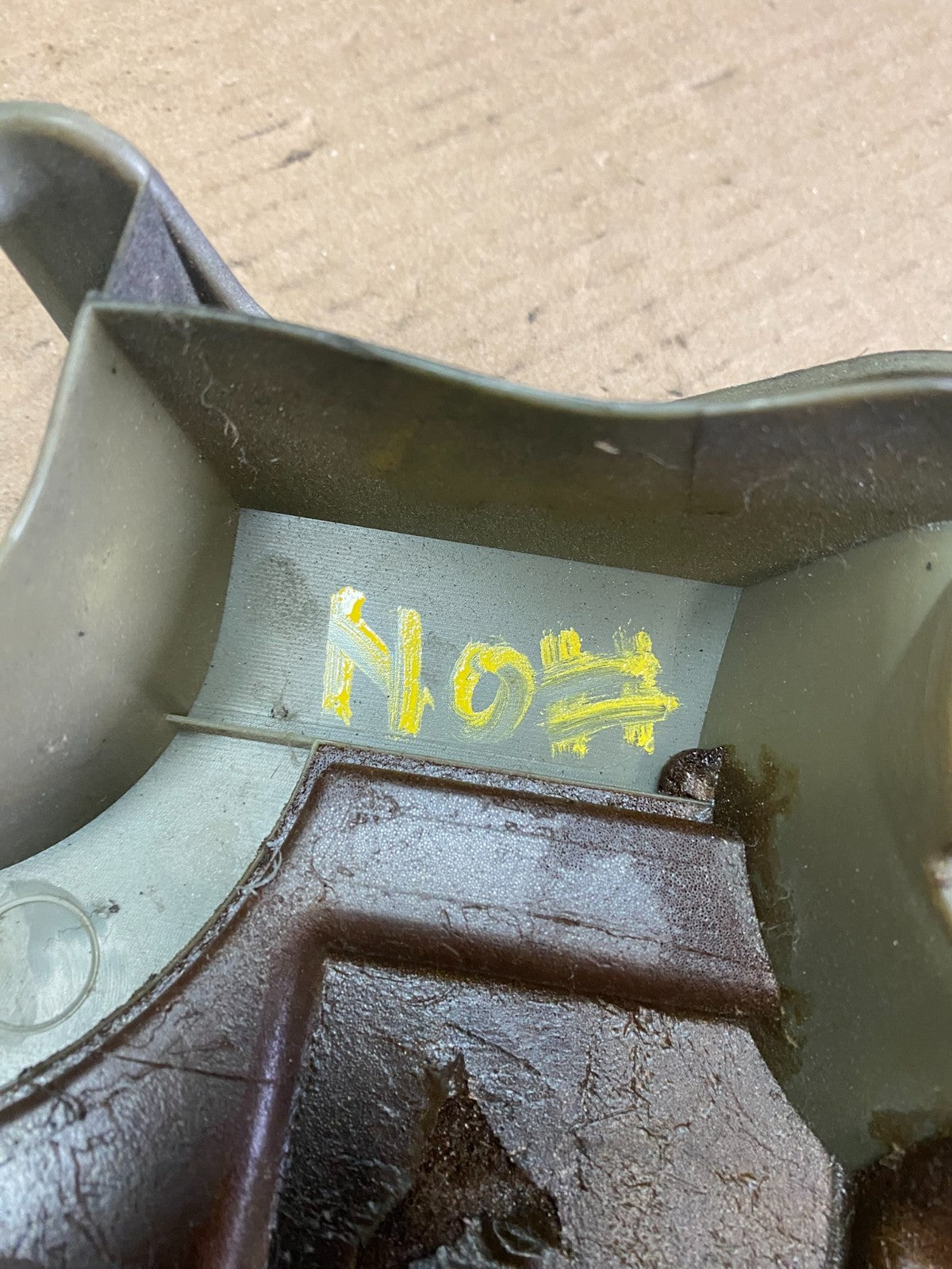 2008 to 2010 Toyota Highlander Top Engine Cover Lid OEM S1231 DG8