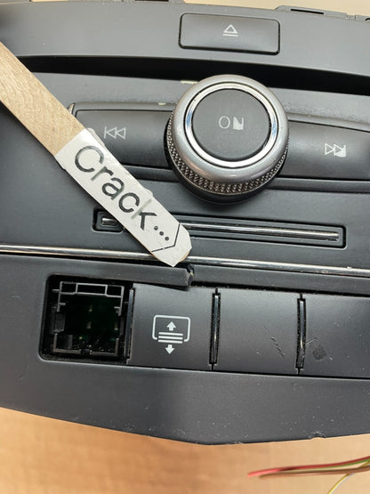 2008-2011 Mercedes W204 C300 C350 Navigation Command Radio DVD CD Audio AI05273