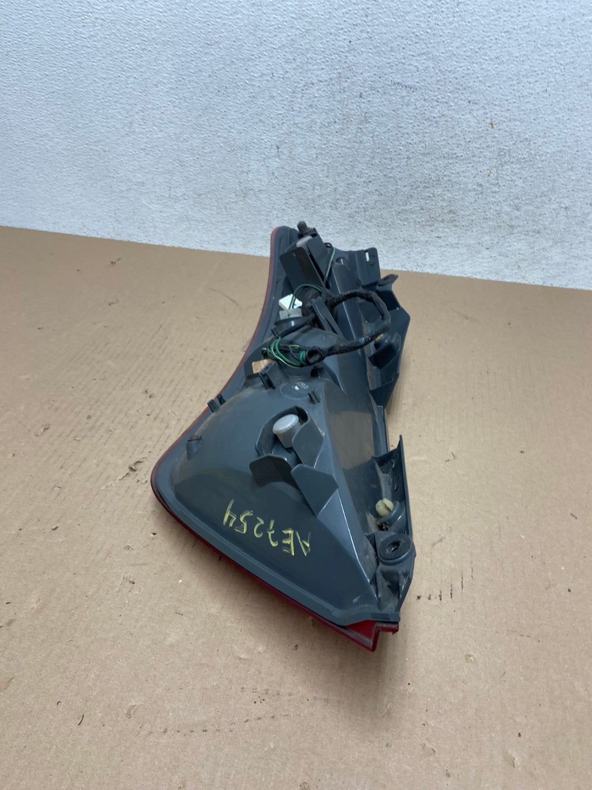 2003 2004 2005 Nissan Murano Right Passenger Rh Side Tail Light AE7254 LK5