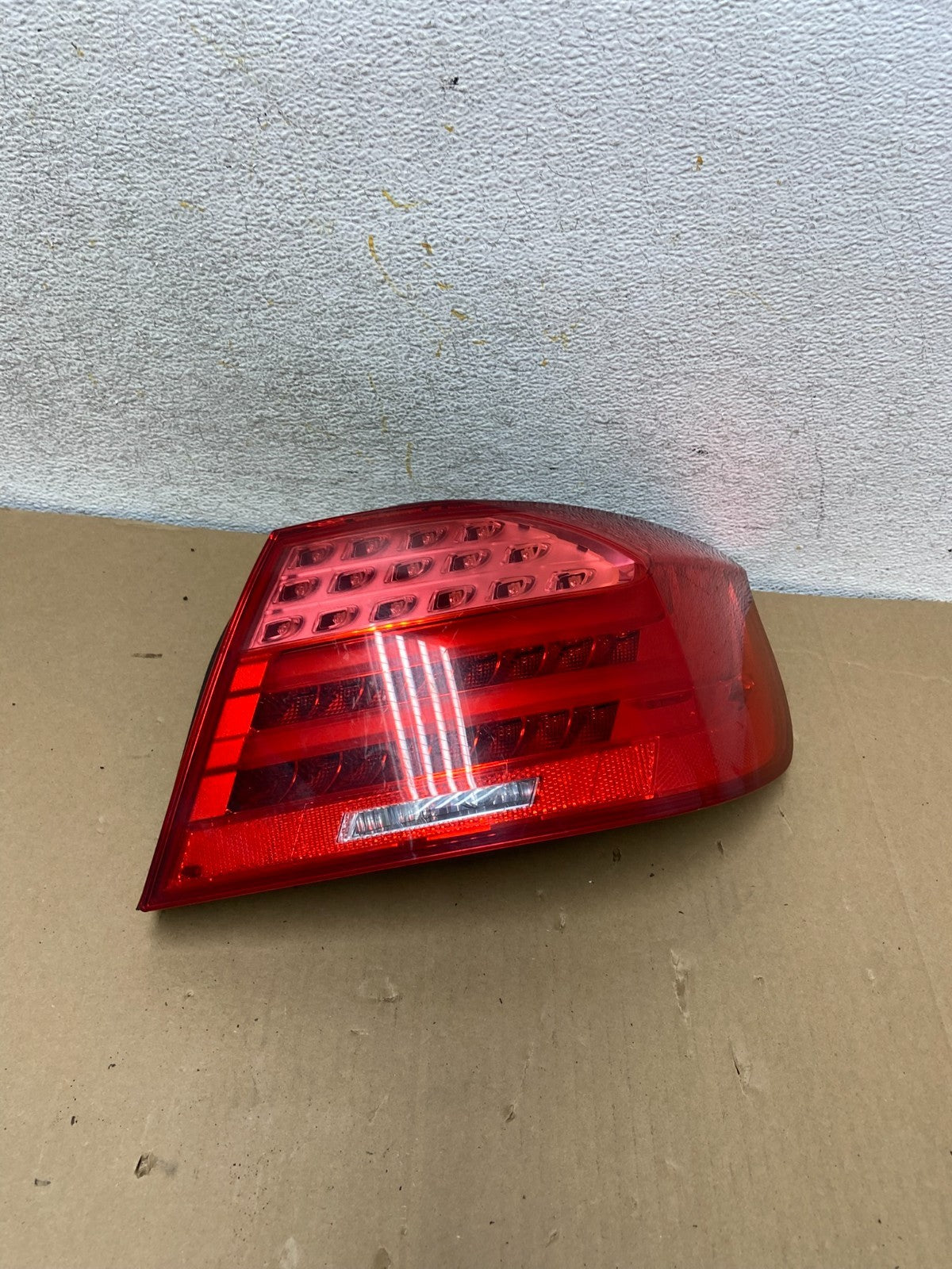 2011 2013 BMW 3 Coupe 328i 335i M3 E92 Right Passenger Tail Light AH2580 DW0