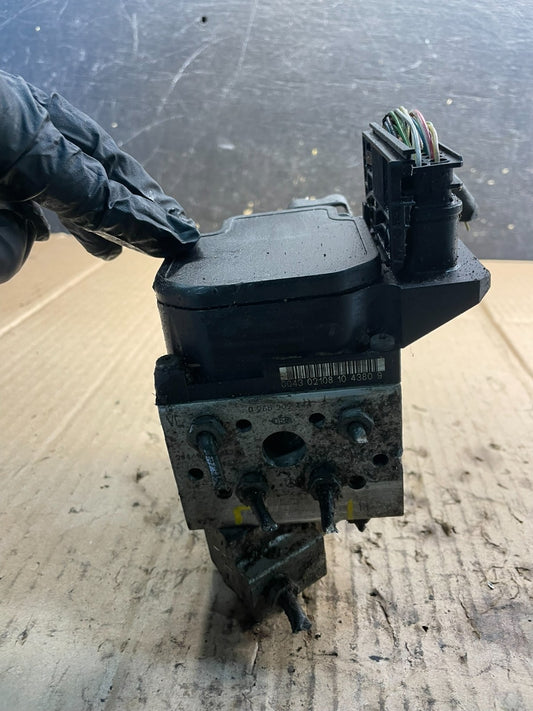 2000 - 2006 Mercedes S600 CL500 S430 ABS Anti Lock Brake Pump Module x1020 DG0