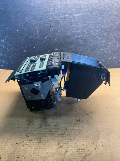 2009 to 2011 Honda Pilot AM FM CD Audio Radio Player Climate Control AA0939 DG2