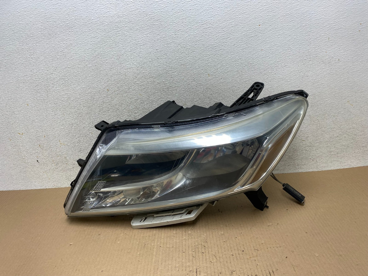 2013 to 2016 Nissan Pathfinder Left Driver LH Side Headlight Halogen AJ25040
