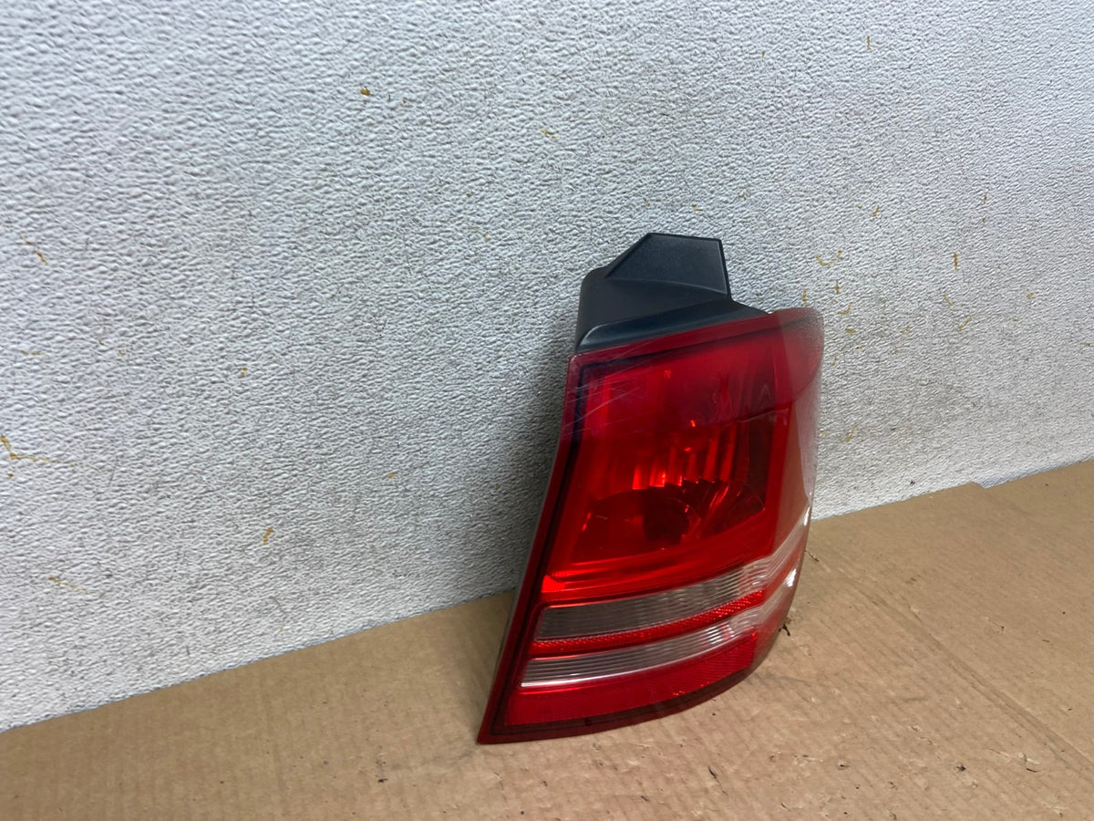 2009 2010 2011 Dodge Journey Right Passenger Side Tail Light AI5892 LK2
