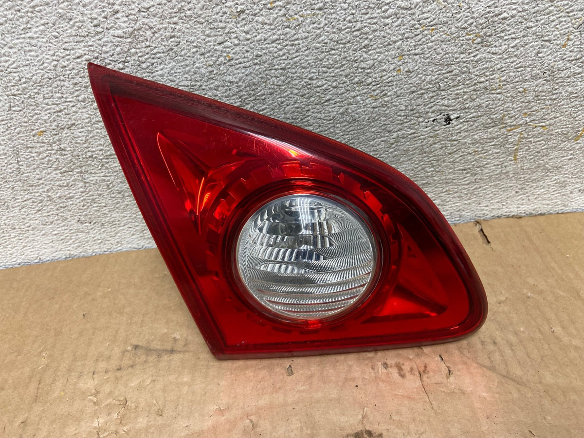 2008 - 2015 Nissan Rogue Left Driver Side Tail Light Inner AI8146 LK0
