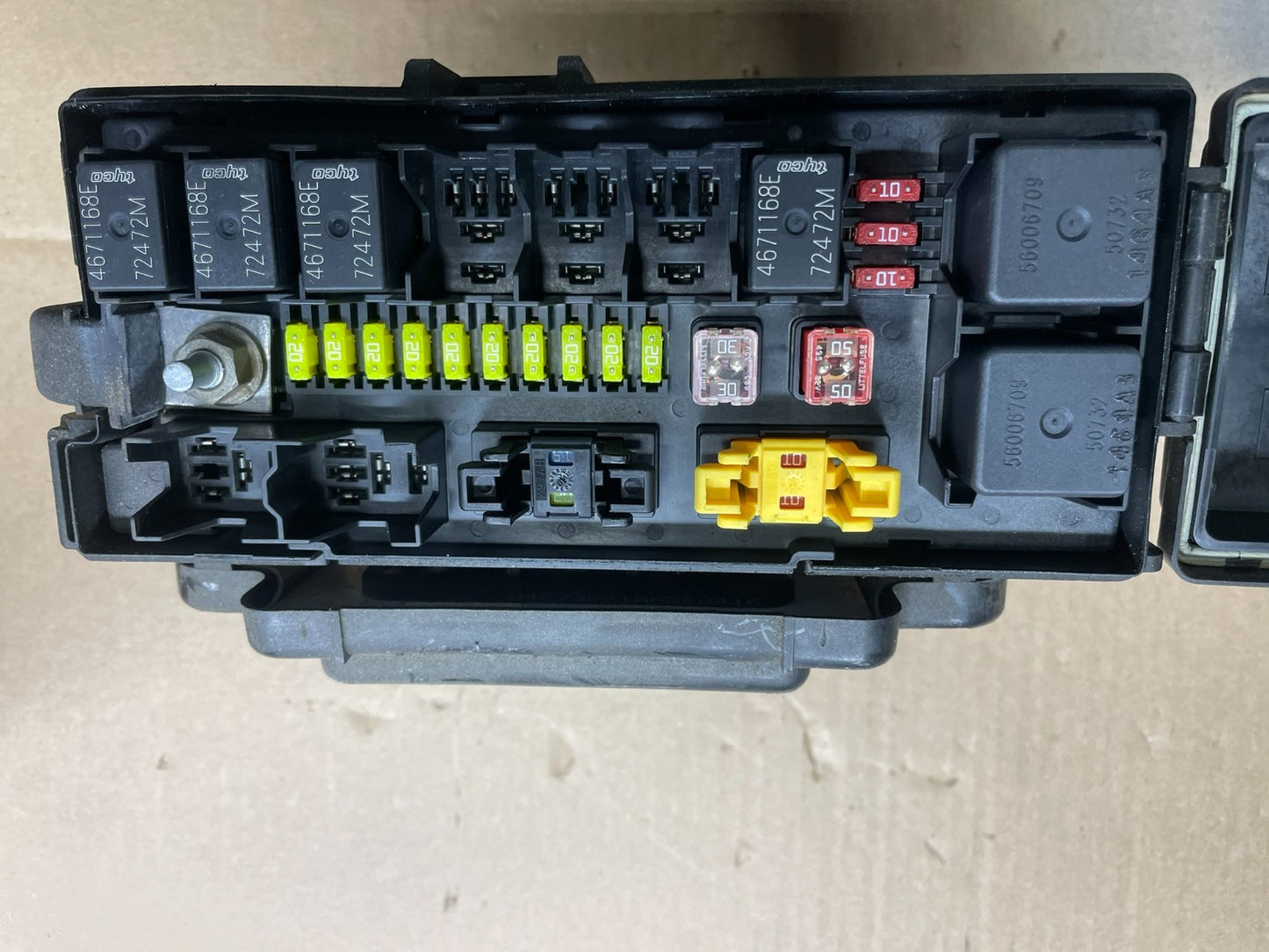 2005 Jeep Grand Cherokee Fuse Box BCM Body Control Module Oem q0203 DG2