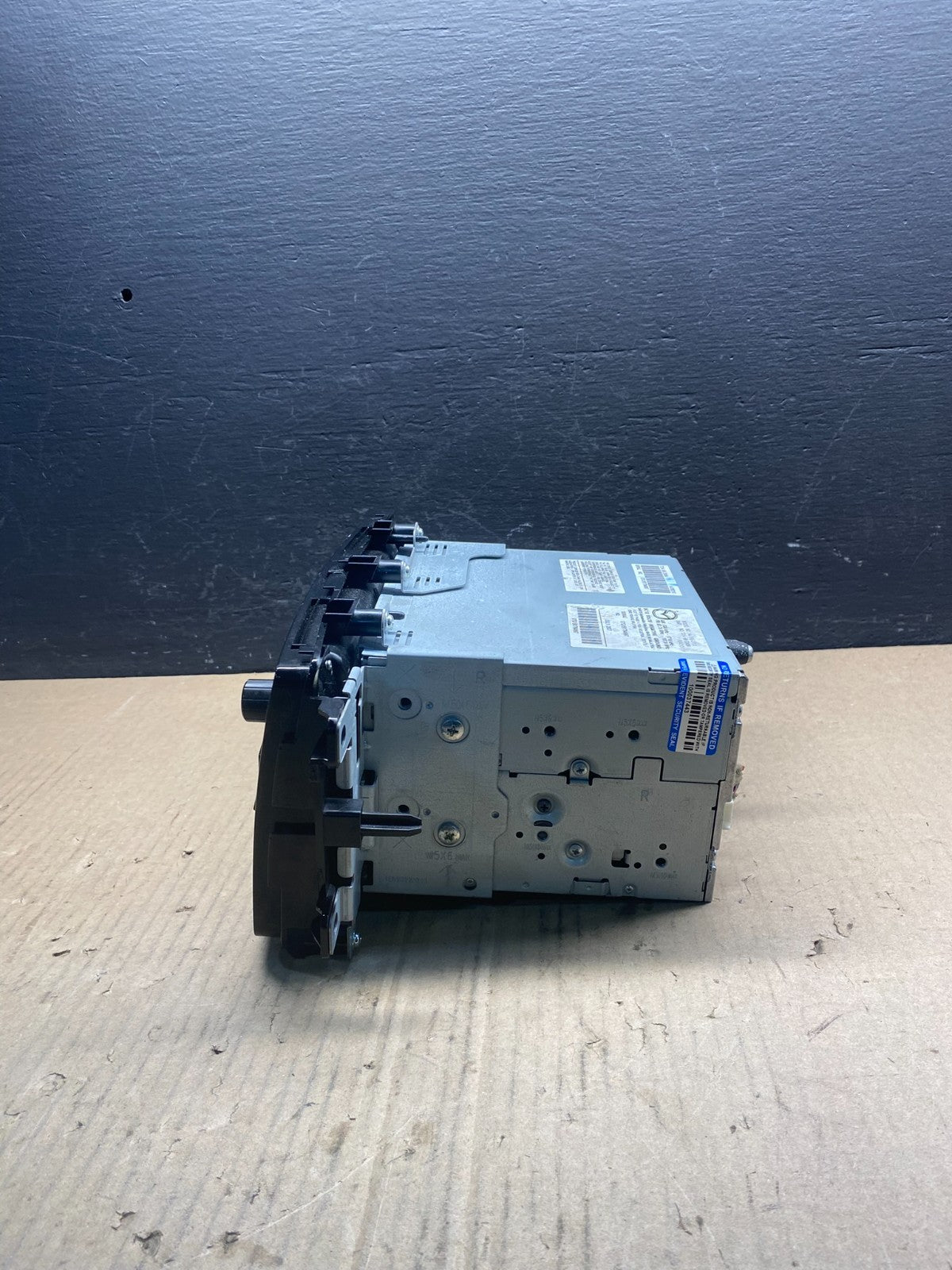2007-2008 Mazda CX7 CX-7 6 Disc Navigation Touch Screen Radio AC2371 DG2