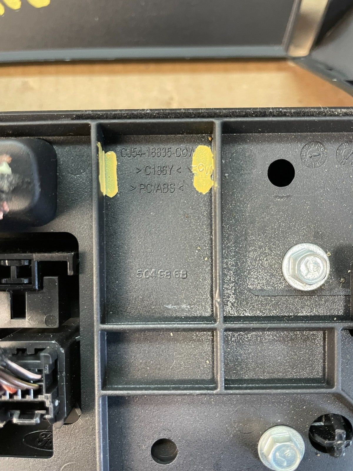 2013 2014 2015 2016 Ford Escape Dash Radio Control Panel Bezel ac2265 DG4