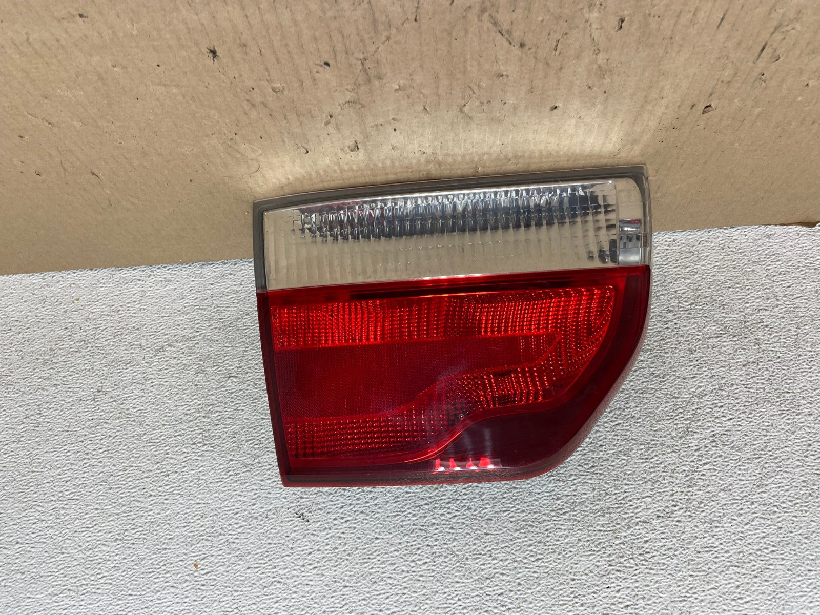 2011 to 2013 Dodge Durango Left Driver LH Side Tail Light Inner AG7984 LK0