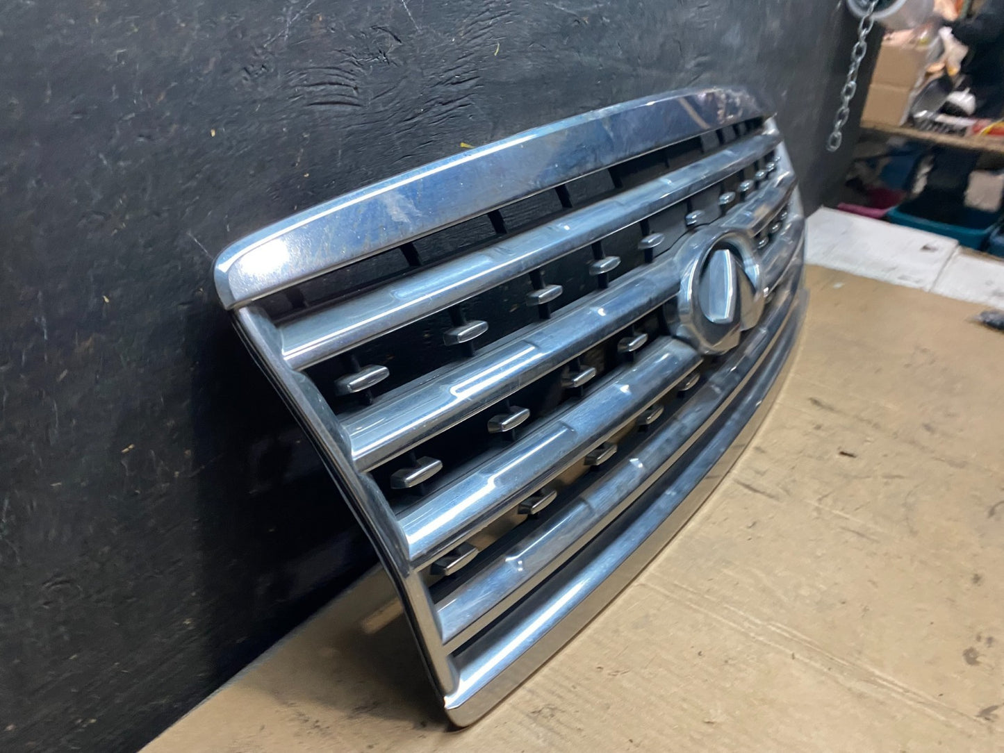 2008 to 2010 Infiniti QX56 Front Upper Chrome Grill Grille T4125 DG2