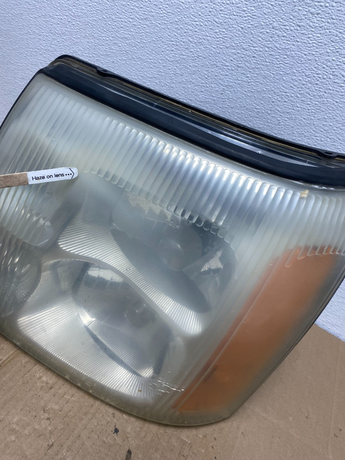 2002 to 2006 Cadillac Escalade Left Driver Lh Xenon HID Headlight Oem AB8136 DW4