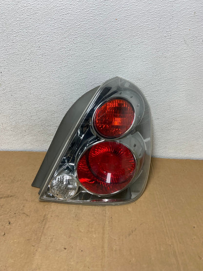 2005 to 2006 Nissan Altima Tail Light Right Passenger RH Side AC58628 LK0