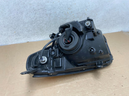 2004 2005 Toyota Rav4 Right Passenger RH Side Headlight Halogen AH9429 DW5