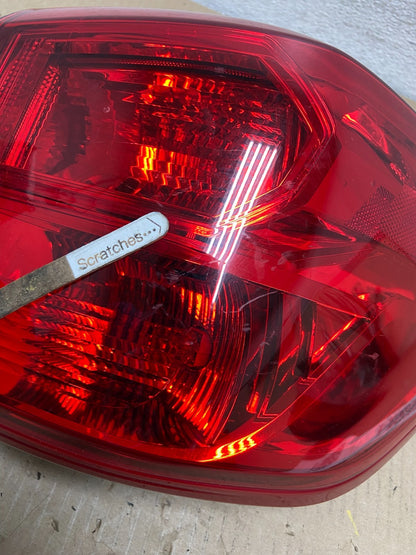 2017 - 2020 Nissan Pathfinder Right Passenger Tail light AG5962 DW3