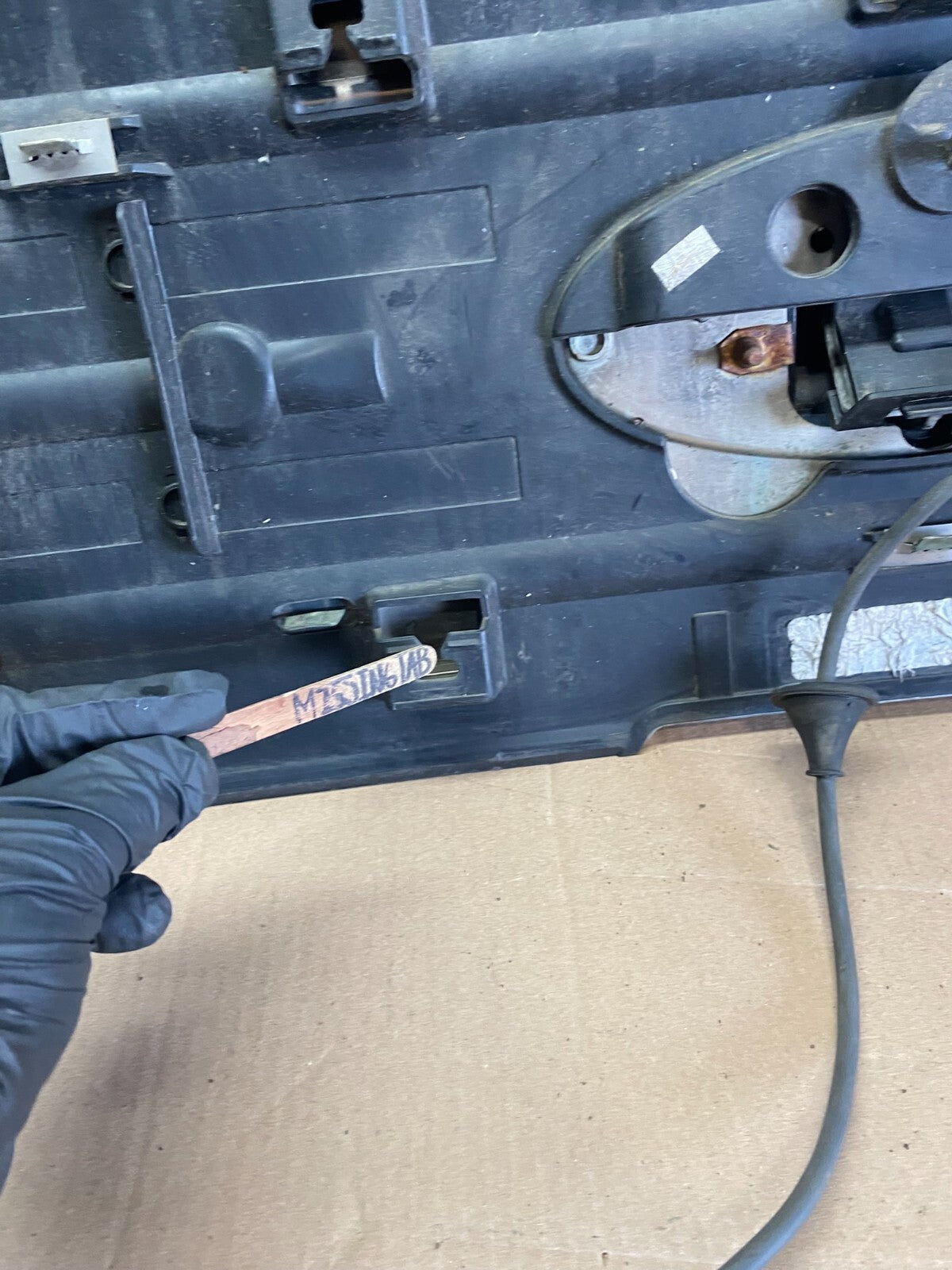 2009 to 2012 Ford Flex Trunk Lid Hatch Molding Trim Panel W/Camera O6097 DG13