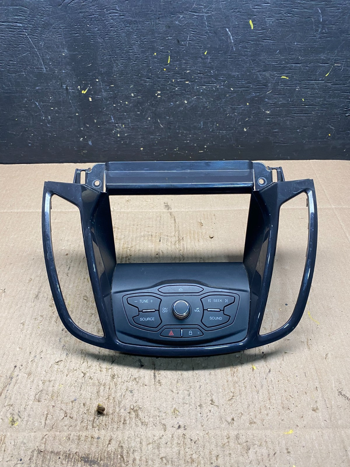 2013 2014 2015 2016 Ford Escape Dash Radio Control Panel Bezel r6262 DG0