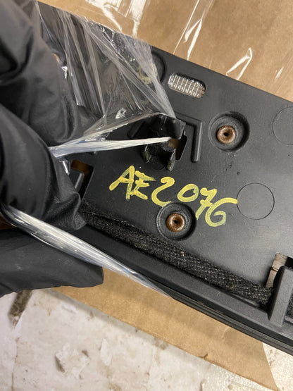 2010-2013 Mercedes E E350 W212 Dash Dashboard Front Center Air Vent ae2076 DG7