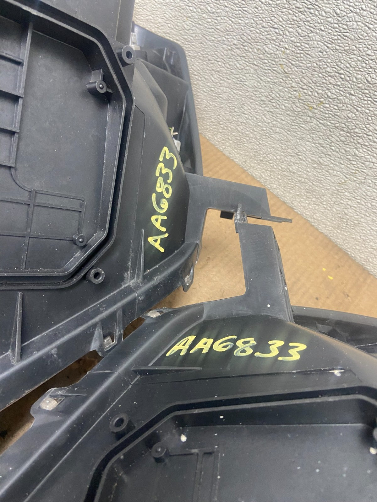 2004 2005 Toyota Rav4 Left+Right Side Headlights Halogen Oem AA6833 DW10