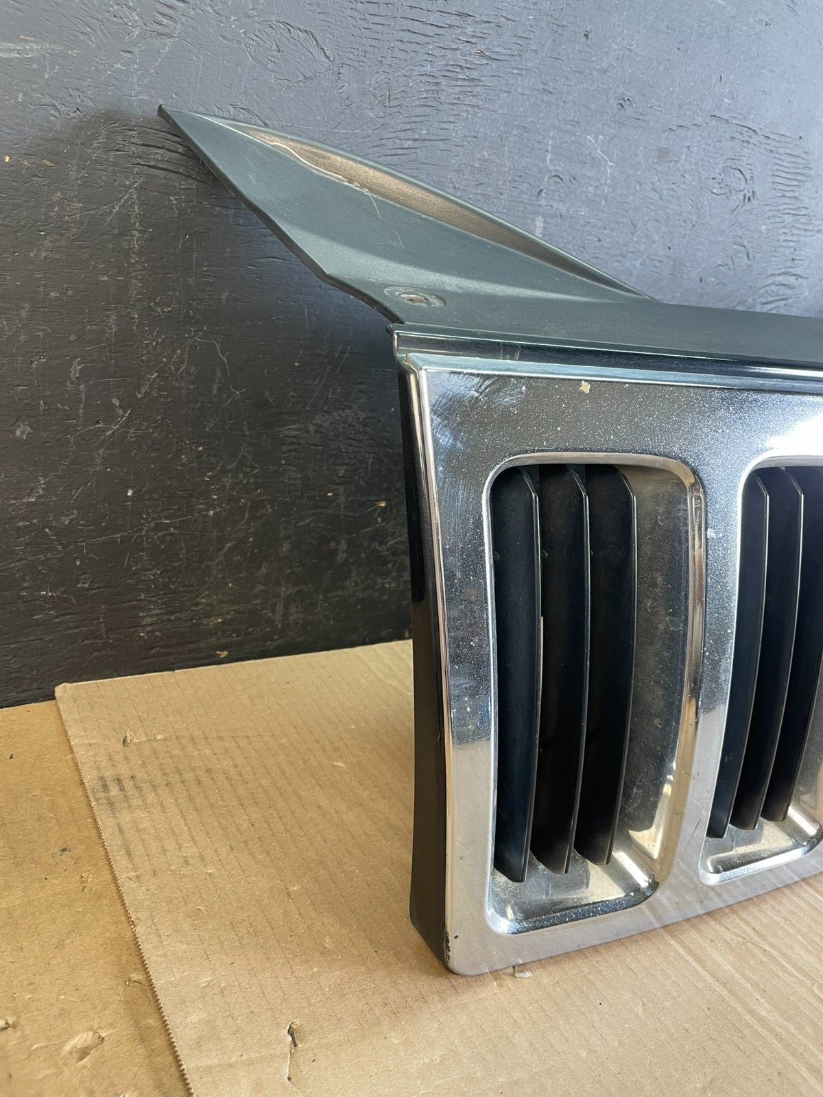2008 2009 2010 Jeep Grand Cherokee Front Upper Grill Grille OEM AC2037 DG2